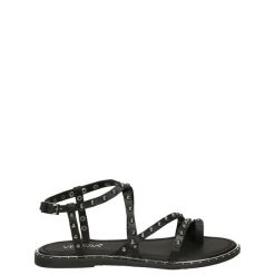 SANDAŁY Z NITAMI 707-83 BLACK W20. Czarne sandały Venezia, bez wzorów, ze skóry, bez obcasa, bez zapięcia. Za 149.00 zł.