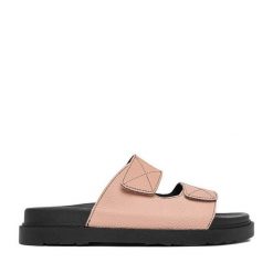 Klapki JENNY. Czerwone klapki Jenny, bez wzorów, bez obcasa, bez zapięcia. Za 79.99 zł.