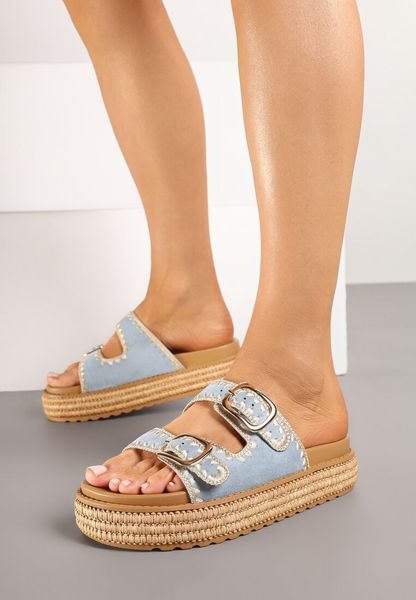 Niebieskie Klapki na Platfromie z Klamrami i Geometrycznym Wzorem Sanelor. Niebieskie klapki Born2be, bez wzorów, z jeansu, eleganckie, bez obcasa, na platformie, bez zapięcia. Za 89.99 zł.