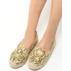 Żółte Espadryle Gregorio. Espadryle marki Born2be. Za 49.99 zł.