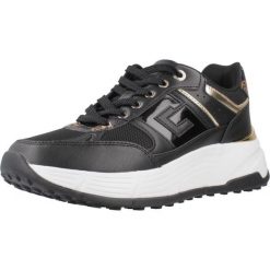 Buty GUESS FLTFON FAB12 Czarny. Czarne buty trekkingowe Guess, z syntetyku, bez zapięcia. Za 638.20 zł.