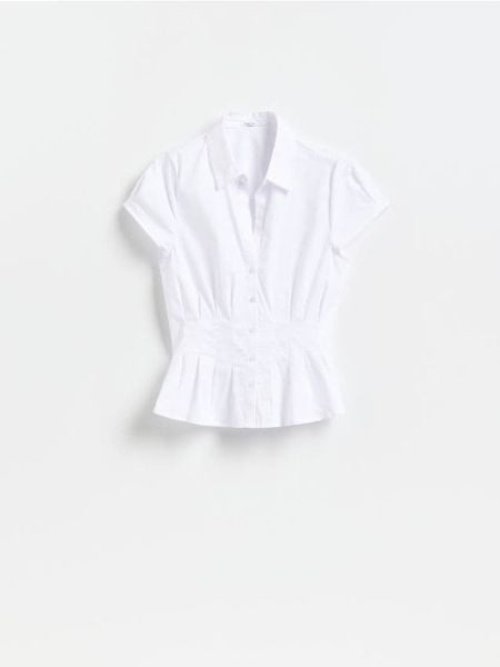 Taliowana koszula - biały. Białe koszule Reserved, l, bez wzorów, z bawełny, bez kołnierzyka, bez ramiączek. Za 89.99 zł.