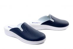 Inblu 50-34 104 blu, klapki damskie. Niebieskie klapki Inblu, bez wzorów, ze skóry ekologicznej, bez obcasa, na koturnie, bez zapięcia. Za 73.90 zł.