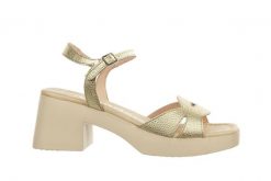 Sandały Wonders D-1021 Platino 138029, Złoty, Skóra naturalna - 38. Żółte sandały Wonders, bez wzorów, z materiału, bez obcasa, na obcasie, bez zapięcia. W wyprzedaży za 359.10 zł.