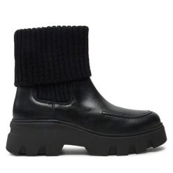 Botki Marc O'Polo. Czarne botki Marc O'Polo, bez wzorów, bez obcasa, na płaskiej podeszwie, bez zapięcia. Za 519.99 zł.
