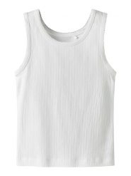 Name it Top w kolorze białym rozmiar: 122/128. Białe topy Name it, bez wzorów, z bawełny, bez kołnierzyka, bez ramiączek. Za 35.26 zł.