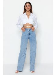 Trendyol Dżinsy - Comfort fit - w kolorze błękitnym rozmiar: 38. Niebieskie jeansy Trendyol, bez wzorów, z bawełny, klasyczne, z podwyższonym stanem. Za 88.23 zł.