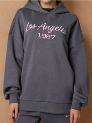 Bluza hoodie w stylu akademickim - szary. Szare bluzy Sinsay, l, bez wzorów, bez ramiączek, bez kaptura. Za 45.99 zł.