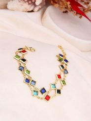 L'Atelier de Gaia Pozłacana bransoletka z elementami ozdobnymi rozmiar: onesize. Żółte bransoletki L'Atelier de Gaia, z kryształem, pozłacane. Za 70.57 zł.