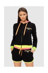 MOSCHINO Czarna bluza z kapturem i neonowym logo. Czarne bluzy MOSCHINO, s, bez wzorów, z bawełny, bez ramiączek, z kapturem. W wyprzedaży za 559.99 zł.