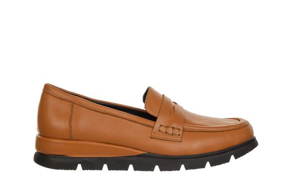 Mokasyny Bayla-161 158 25110 Coconut 161748, Beżowy, Skóra naturalna - 37. Brązowe mokasyny Bayla, bez wzorów, z materiału. W wyprzedaży za 230.99 zł.