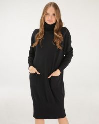 Gładka sukienka z golfem. Czarne sukienki Unisono, s, bez wzorów, z dzianiny, bez kołnierzyka, bez ramiączek. Za 279.00 zł.