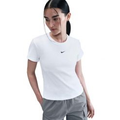 Koszulka sportowa damska Nike HV4994100. Białe t-shirty sportowe Nike, l, bez wzorów, z materiału, bez ramiączek, na fitness i siłownię. Za 252.00 zł.