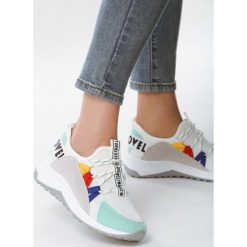 Miętowe Buty Sportowe Not Aged. Buty sportowe lifestyle marki Born2be. Za 74.99 zł.