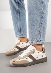 Beżowe Sneakersy Typu Tenisówki z Kwiatkami Reisare. Brązowe trampki Born2be, bez wzorów, z jeansu, bez zapięcia. Za 89.99 zł.