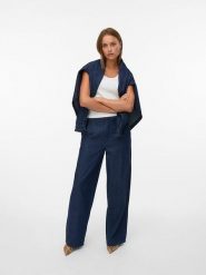 Vero Moda Dżinsy - Comfort fit - w kolorze granatowym rozmiar: W30/L32. Niebieskie jeansy Vero Moda, l, bez wzorów, z bawełny. Za 113.99 zł.