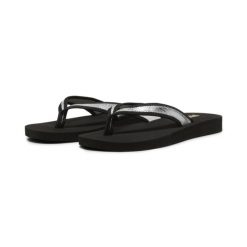 Damskie klapki Sandy Flip PUMA Black Silver Metallic. Czarne klapki Puma, bez wzorów, z materiału, wakacyjne, bez obcasa, bez zapięcia. Za 190.00 zł.