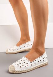 Białe Espadryle z Ażurową Cholewką i Plecioną Płaską Podeszwą Plicia. Białe espadryle Born2be, w ażurowe wzory, eleganckie, z okrągłym noskiem, bez obcasa, na płaskiej podeszwie. Za 99.99 zł.