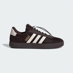 Buty Vl Court 3.0. Białe buty treningowe adidas, bez wzorów, bez zapięcia. Za 299.00 zł.