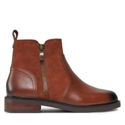 Botki Caprice. Brązowe botki Caprice, bez wzorów, bez obcasa, na płaskiej podeszwie, bez zapięcia. Za 339.99 zł.
