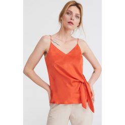 Bluzka z ozdobnym wiązaniem - Pomarańczo. Bluzki marki Reserved. Za 79.99 zł.