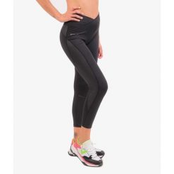 Damskie legginsy Givova ECO. Czarne legginsy Givova, bez wzorów, z materiału. Za 270.99 zł.