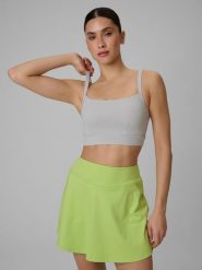 4F Biustonosz treningowy z niskim wsparciem damski - szary M. Szare biustonosze sportowe 4f, bez wzorów, z gumy, na fitness i siłownię. Za 129.99 zł.