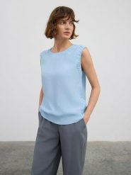 BGN Bluzka w kolorze błękitnym rozmiar: 40. Niebieskie bluzki BGN, bez wzorów, z wiskozy, bez kołnierzyka, bez ramiączek. Za 83.62 zł.