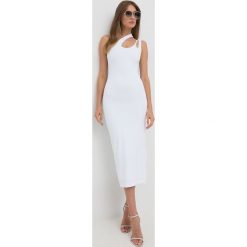 Bardot sukienka midi dopasowana. Niebieskie sukienki Bardot, l, bez wzorów, z dzianiny, bez kołnierzyka, bez ramiączek, midi, dopasowane. Za 409.99 zł.