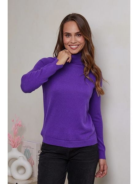 Soft Cashmere Kaszmirowy golf w kolorze fioletowym rozmiar: 40. Różowe swetry Soft Cashmere, bez wzorów, z kaszmiru, klasyczne, bez ramiączek. Za 319.88 zł.