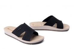 INBLU AG-14 014 czarny, klapki damskie. Czarne klapki Inblu, bez wzorów, bez obcasa, bez zapięcia. Za 71.99 zł.