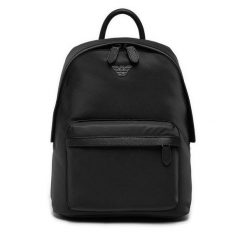 Plecak Emporio Armani. Czarne plecaki Emporio Armani, bez wzorów, bez dodatków. Za 629.99 zł.