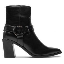 Botki Call It Spring. Czarne botki Call it Spring, bez wzorów, bez obcasa, na słupku, bez zapięcia. Za 219.99 zł.