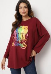 Bordowa Bluzka Oversize z Bawełny z Kolorowym Nadrukiem i Brokatem Tailine. Czerwone bluzki Born2be, bez wzorów, z bawełny, eleganckie, bez kołnierzyka, bez ramiączek. W wyprzedaży za 72.24 zł.