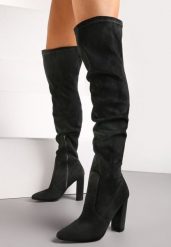 Czarne Dopasowane Kozaki za Kolano na Słupku Bellami. Czarne kozaki Renee, bez wzorów, za kolano, bez obcasa, na obcasie, bez zapięcia. Za 159.99 zł.