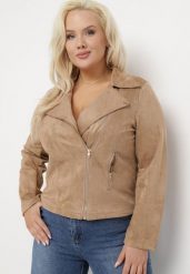 Ciemnobeżowa Kurtka Ramoneska z Imitacji Zamszu z Asymetrycznym Suwakiem Maisen. Brązowe kurtki Born2be, plus size, bez wzorów, bez kaptura. W wyprzedaży za 111.99 zł.
