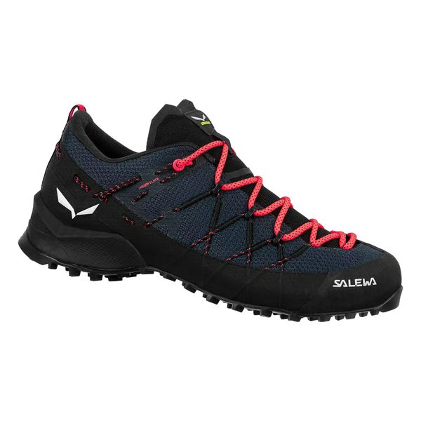 Damskie buty trekkingowe Salewa Wildfire 2. Czarne buty trekkingowe Salewa, bez wzorów, z gumy, bez zapięcia, trekkingowe. Za 719.99 zł.