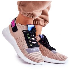 Damskie Wsuwane Sportowe Buty Sneakersy Beżowe Klayra beżowy. Brązowe buty treningowe bez wzorów, z gumy, bez zapięcia. Za 141.11 zł.