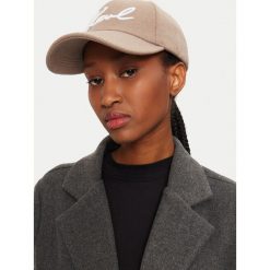 Czapka z daszkiem KARL LAGERFELD. Brązowe czapki z daszkiem KARL LAGERFELD, bez wzorów. Za 179.99 zł.