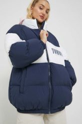 Tommy Jeans kurtka puchowa damska kolor granatowy zimowa. Niebieskie kurtki Tommy Jeans, na zimę, l, bez wzorów, z jeansu, bez kaptura. W wyprzedaży za 899.99 zł.