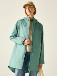 Regatta Kurtka przeciwdeszczowa "Brianka" w kolorze turkusowym rozmiar: 44. Niebieskie kurtki przeciwdeszczowe Regatta, m, bez wzorów, bez kaptura, outdoorowe. Za 171.68 zł.