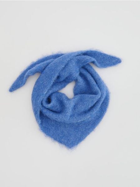 Trójkątna chusta - niebieski. Niebieskie chusty Reserved, bez wzorów. Za 59.99 zł.
