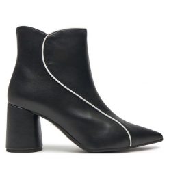 Botki Baldowski. Czarne botki Baldowski, bez wzorów, bez obcasa, na słupku, bez zapięcia. Za 459.99 zł.