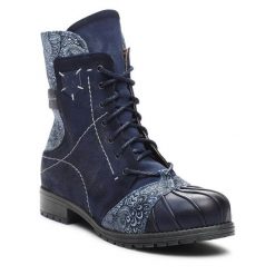 Botki Maciejka. Niebieskie botki Maciejka, bez wzorów, bez obcasa, na płaskiej podeszwie, bez zapięcia. Za 299.99 zł.