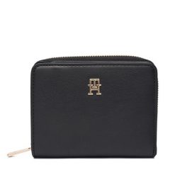 Portfel Tommy Hilfiger. Czarne portfele Tommy Hilfiger, bez wzorów. Za 259.99 zł.