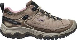 Damskie buty trekkingowe Keen Targhee IV WP. Brązowe buty trekkingowe Keen, bez wzorów, z materiału, bez zapięcia, trekkingowe. Za 635.45 zł.
