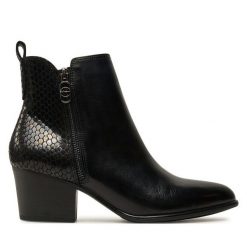 Botki Tamaris. Czarne botki Tamaris, bez wzorów, bez obcasa, na słupku, bez zapięcia. Za 479.99 zł.