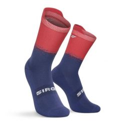 Skarpety do biegania w terenie Siroko Hardrock Blue. Niebieskie skarpetki SIROKO, bez wzorów, z materiału. Za 51.20 zł.