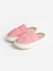 Admas Kapcie w kolorze jasnoróżowym rozmiar: 40/41. Różowe kapcie admas, bez wzorów, z materiału. Za 91.95 zł.