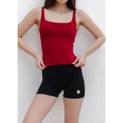 Top do ćwiczeń Moonholi Solara z ramiączkami. Czerwone topy MOONHOLI, bez wzorów, sportowe, bez kołnierzyka, bez ramiączek. Za 169.00 zł.